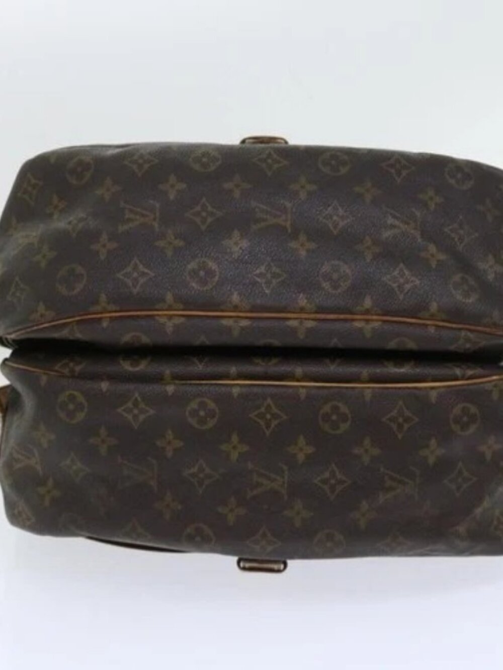 LOUIS VUITTON Monogram Saumur 35 Shoulder Bag - Picture 5 of 16